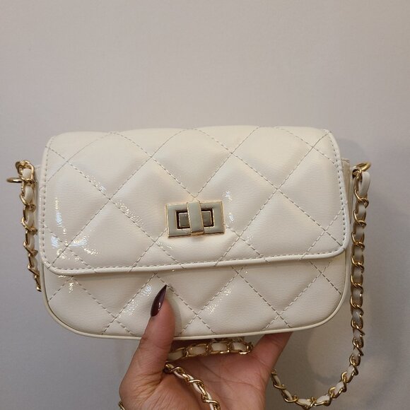 Call It Spring white quilted purse - Picture 1 of 6